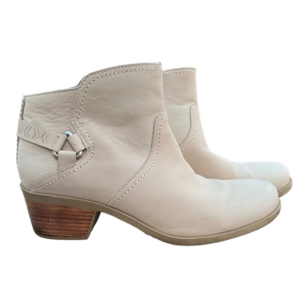 Women's Cream Ankle Boots